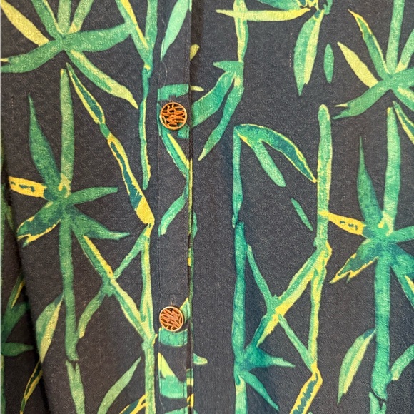 Lilly Pulitzer Women's Blue and Green Bamboo Elsa Top - Picture 3 of 5